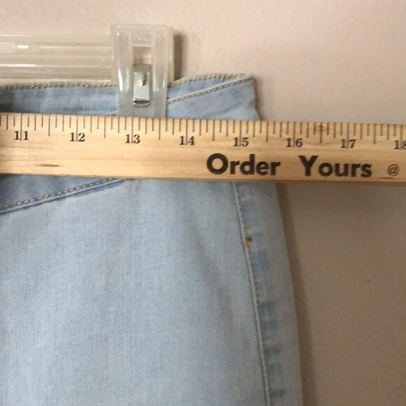 Buddy love MOONSHINE HIGH-WAISTED FLARED JEANS - LIGHT WASH size 30 - Picture 8 of 16